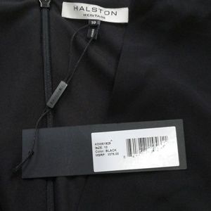 Black sleeveless dress